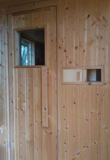 Saunatür aus Holz selber bauen