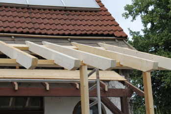 Dachkonstruktion Windfang
